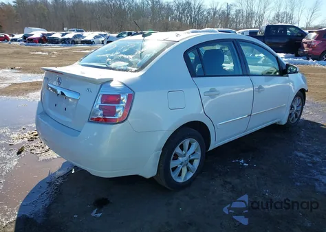 2011 Nissan Sentra 2.0Sl from USA, damaged, VIN 3N1AB6AP2BL724858